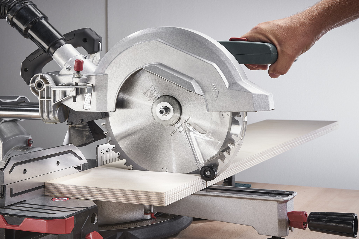 Cross & Mitre Cut Saw Blades