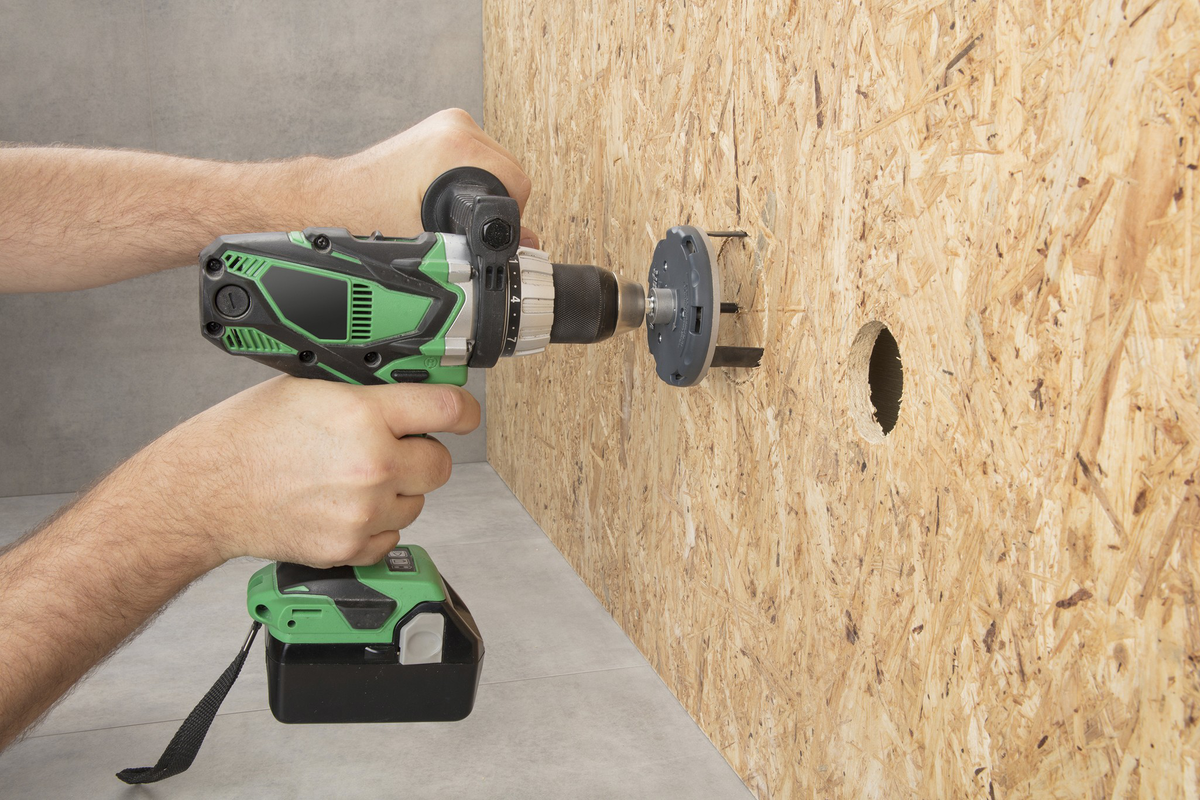 Adjustable Hole Saw, for Electrical Installations